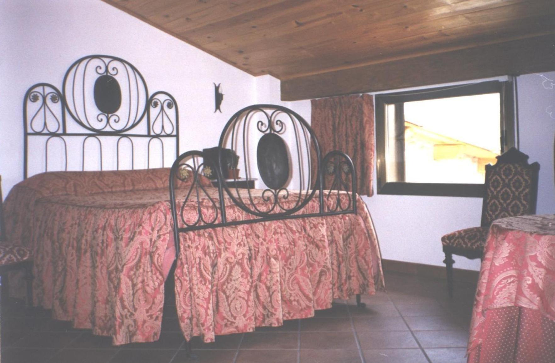Casa Rural La Vall Del Cadi La Seu d'Urgell Bagian luar foto